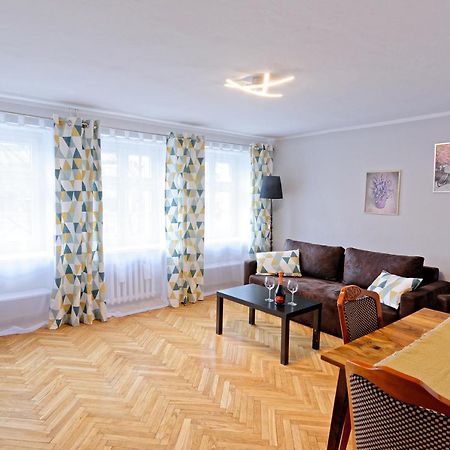 Апартаменты Apartament Pod Krasnalem Wroclovkiem Вроцлав Экстерьер фото