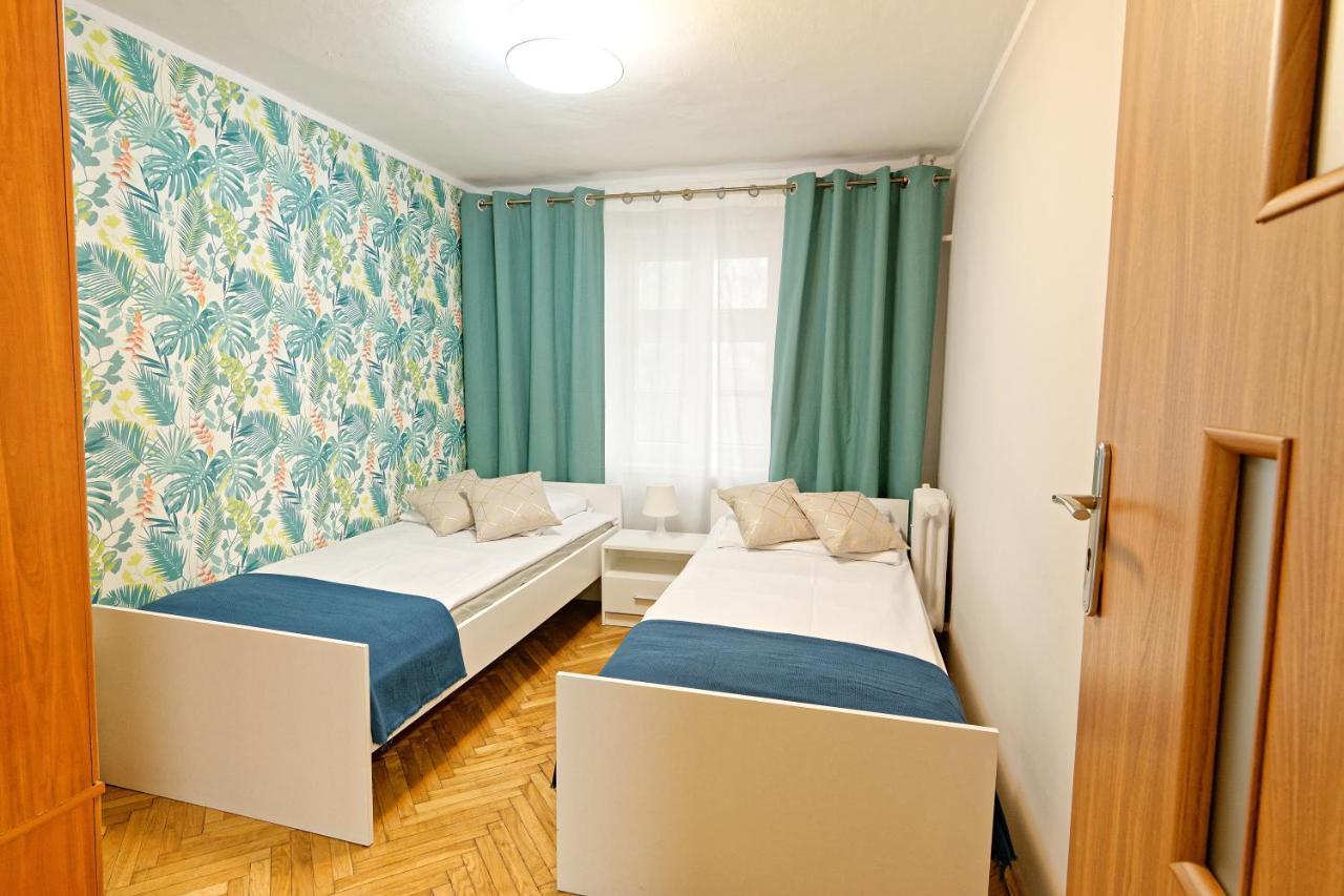 Апартаменты Apartament Pod Krasnalem Wroclovkiem Вроцлав Экстерьер фото